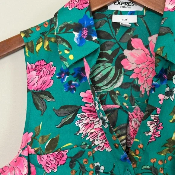 [•Express•] Floral Sleeveless Green Top - Picture 4 of 6
